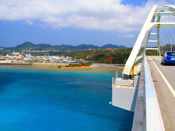 blue sea under the bridge