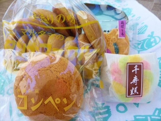 Okinawa traditional confectionery world